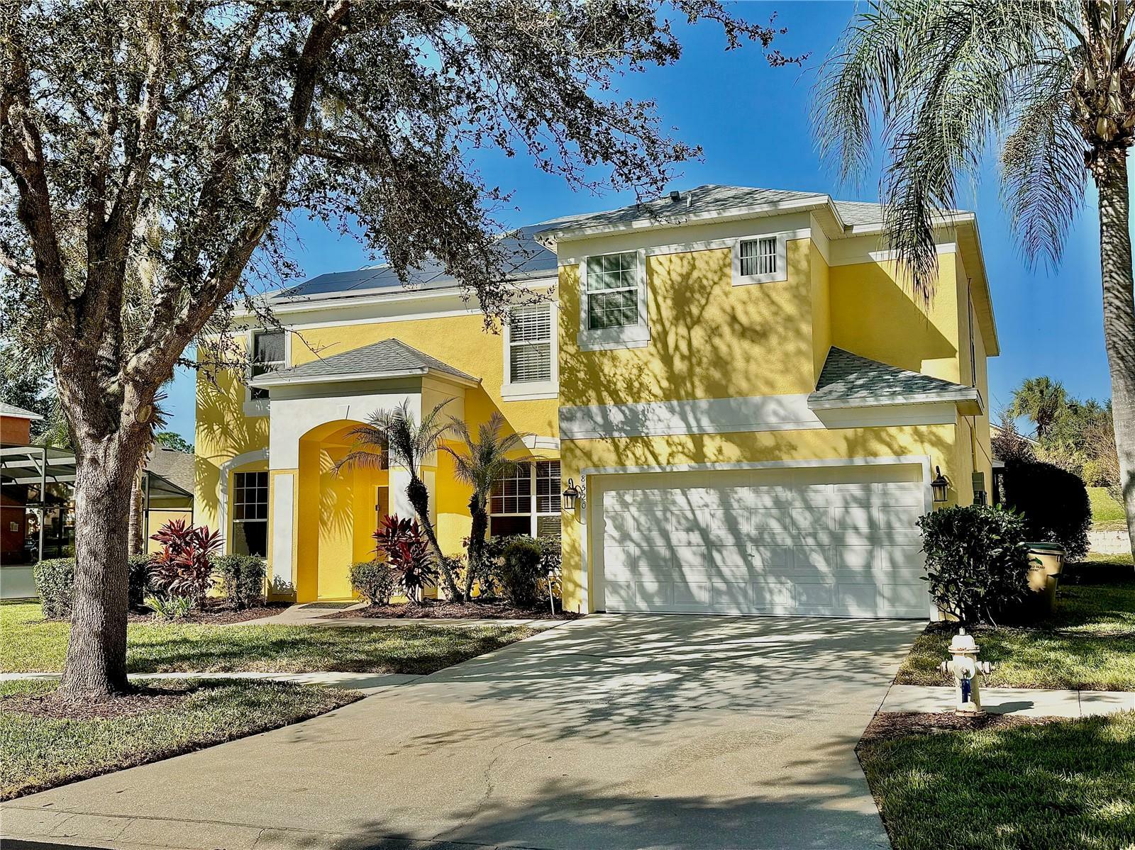 Property Photo:  8520 La Isla Drive  FL 34747 