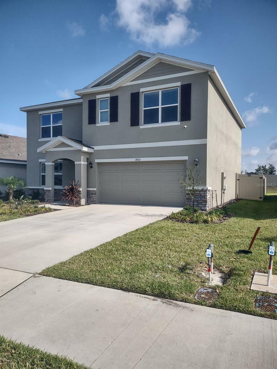 Property Photo: 18011 Canopy Place FL 34211
