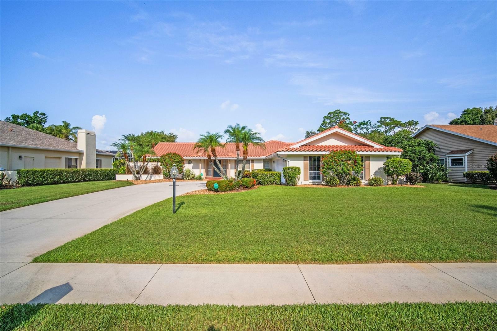 7804 Broadmoor Pines Boulevard  Sarasota FL 34243 photo