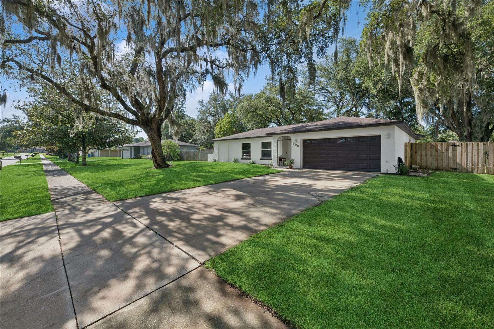 898 Shed Street  Oviedo FL 32765 photo