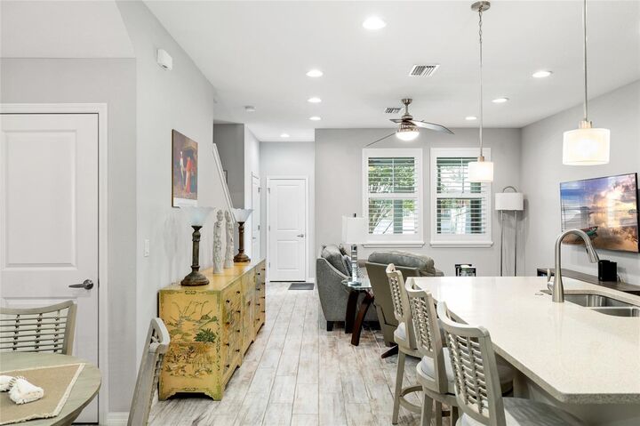 Property Photo:  12353 Bayou Flats Lane  FL 33635 