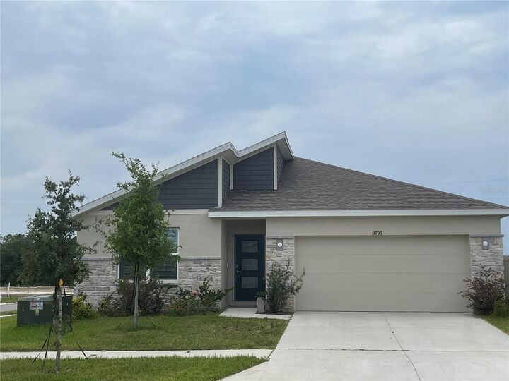 Property Photo:  9795 Crescent Ray Drive  FL 33545 