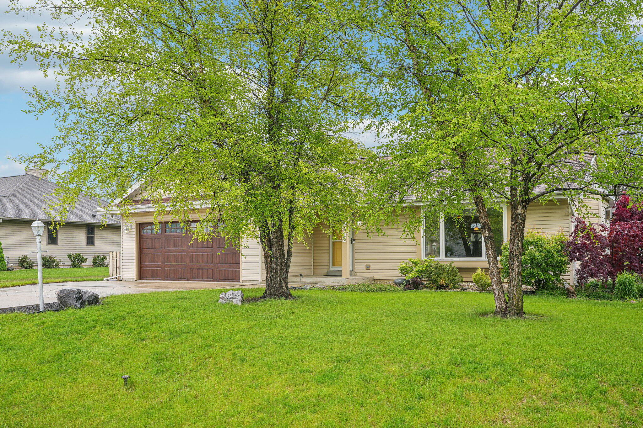 Property Photo: 8542 S Cortland Dr WI 53154