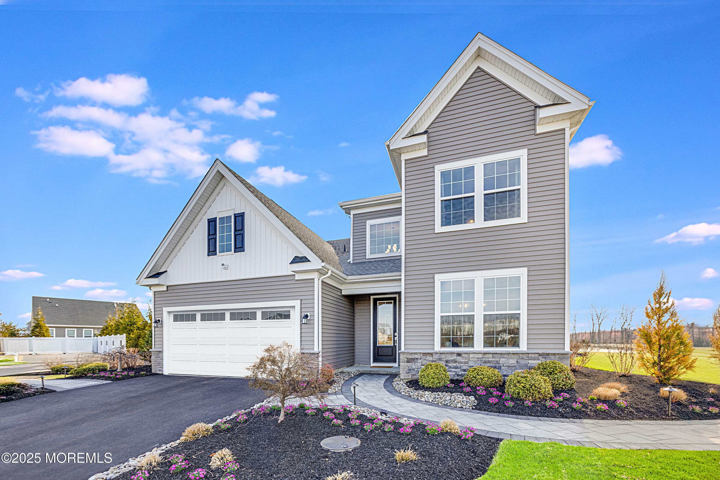 Property Photo:  10 Prado Road  NJ 08831 