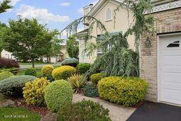 Property Photo:  118 Timber Hill Drive  NJ 08831 