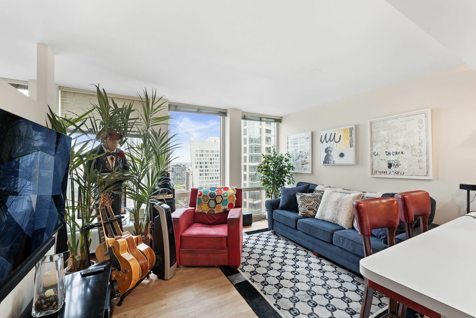 Property Photo: 111 E Chestnut Street 32B IL 60611