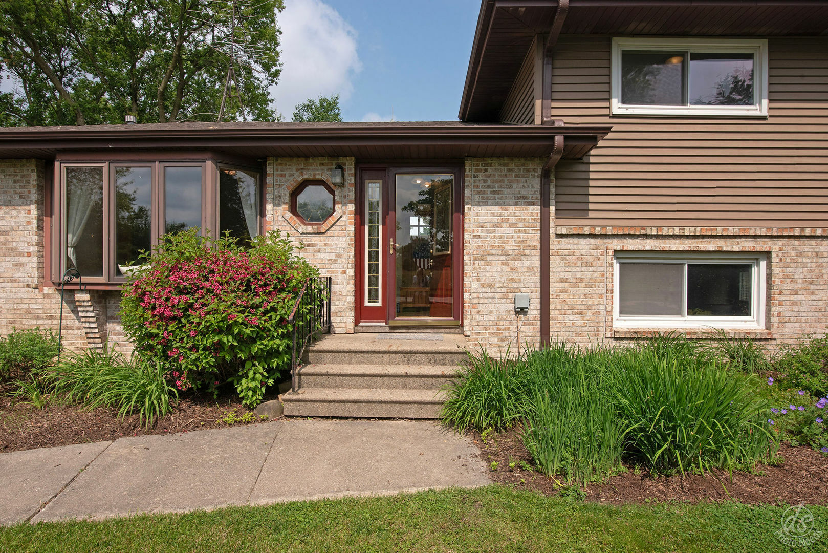 Property Photo: 28671 Moose Range Road IL 60178