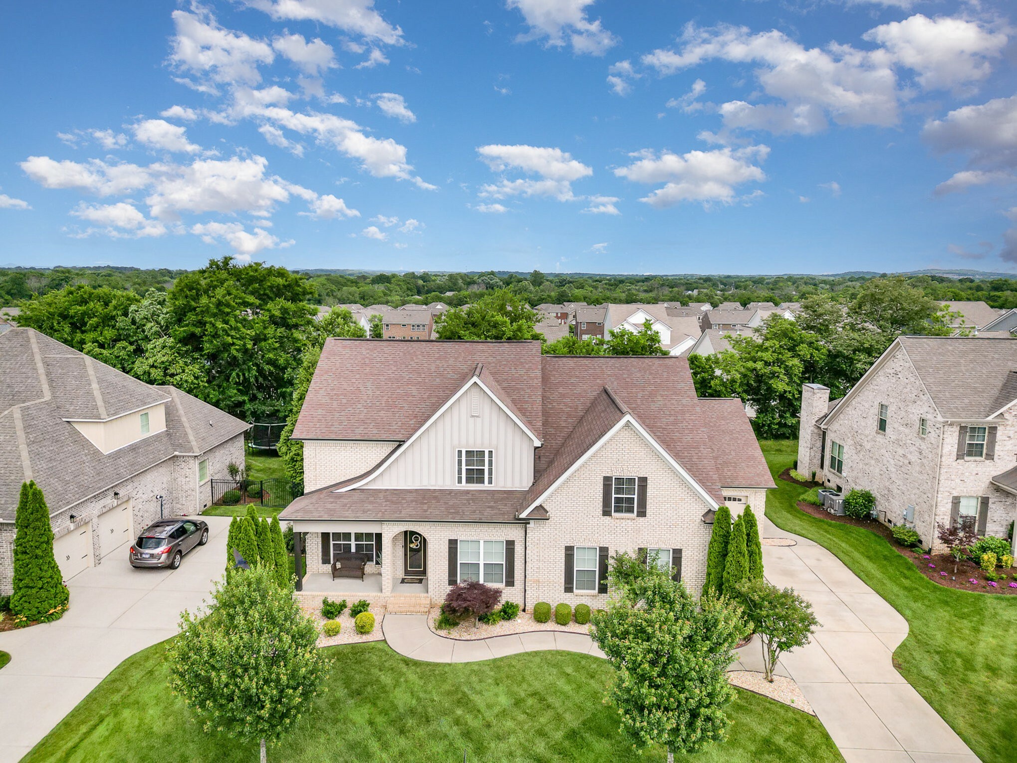 Property Photo: 813 Stone Mill Cir TN 37130