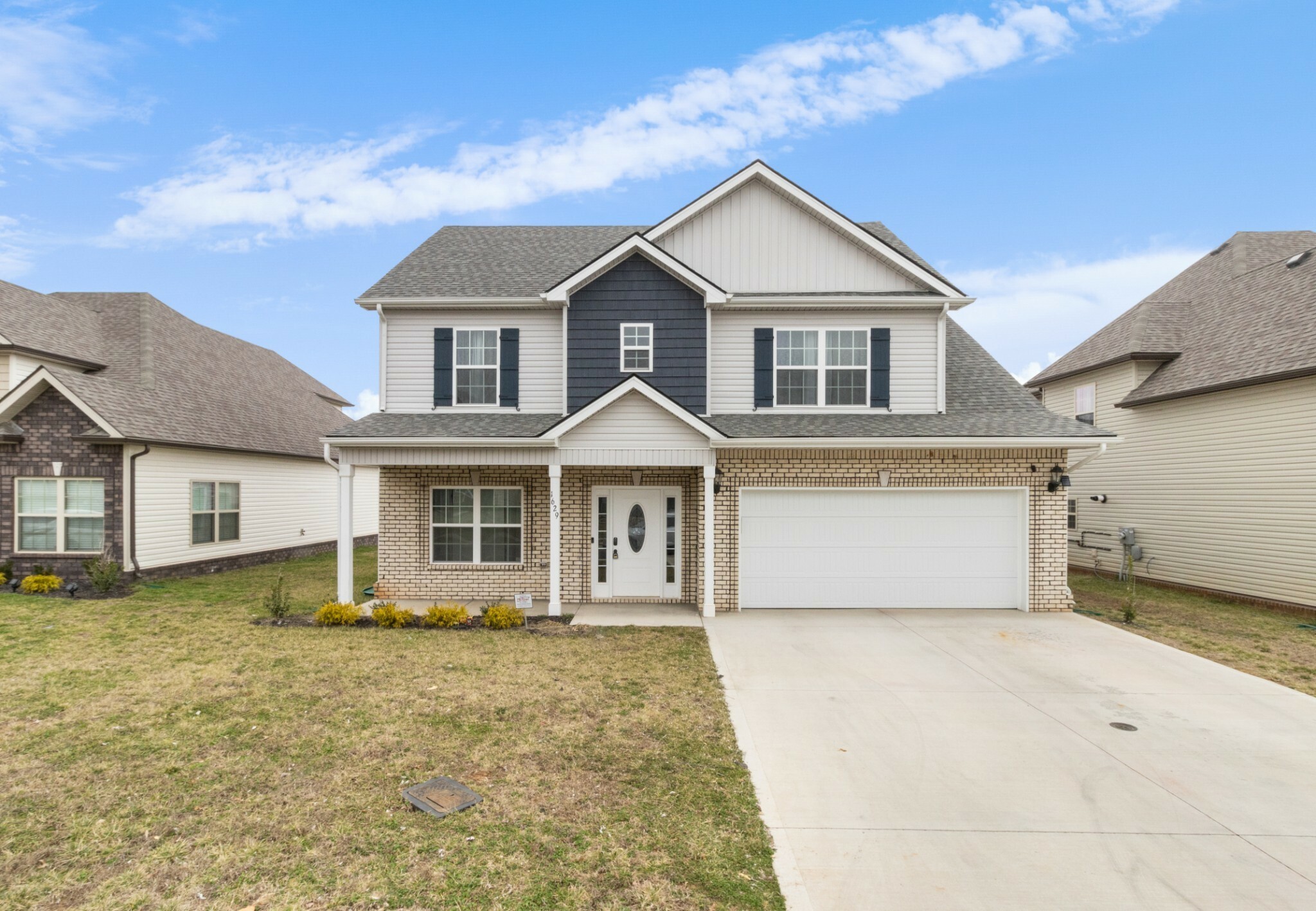 Property Photo: 1629 Kestrel Dr TN 37040