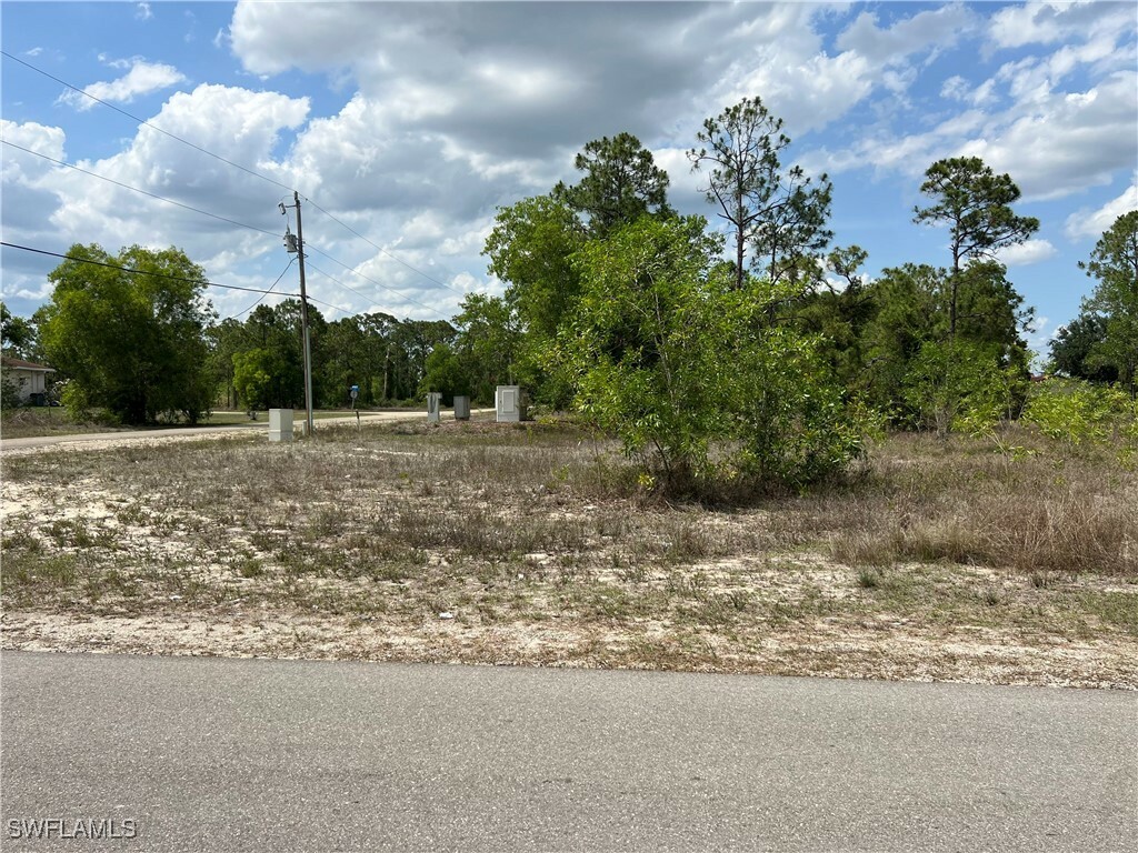 Property Photo: 744 Demorest Avenue S FL 33974