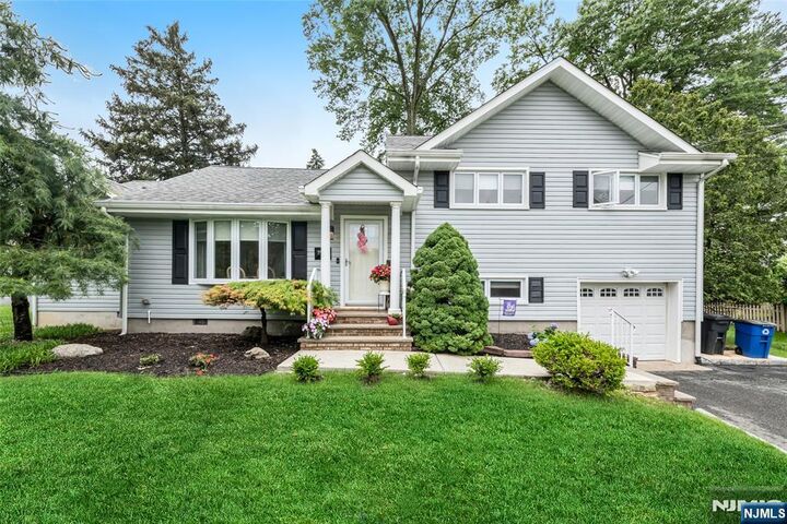 21 Ring Place  Cedar Grove NJ 07009 photo
