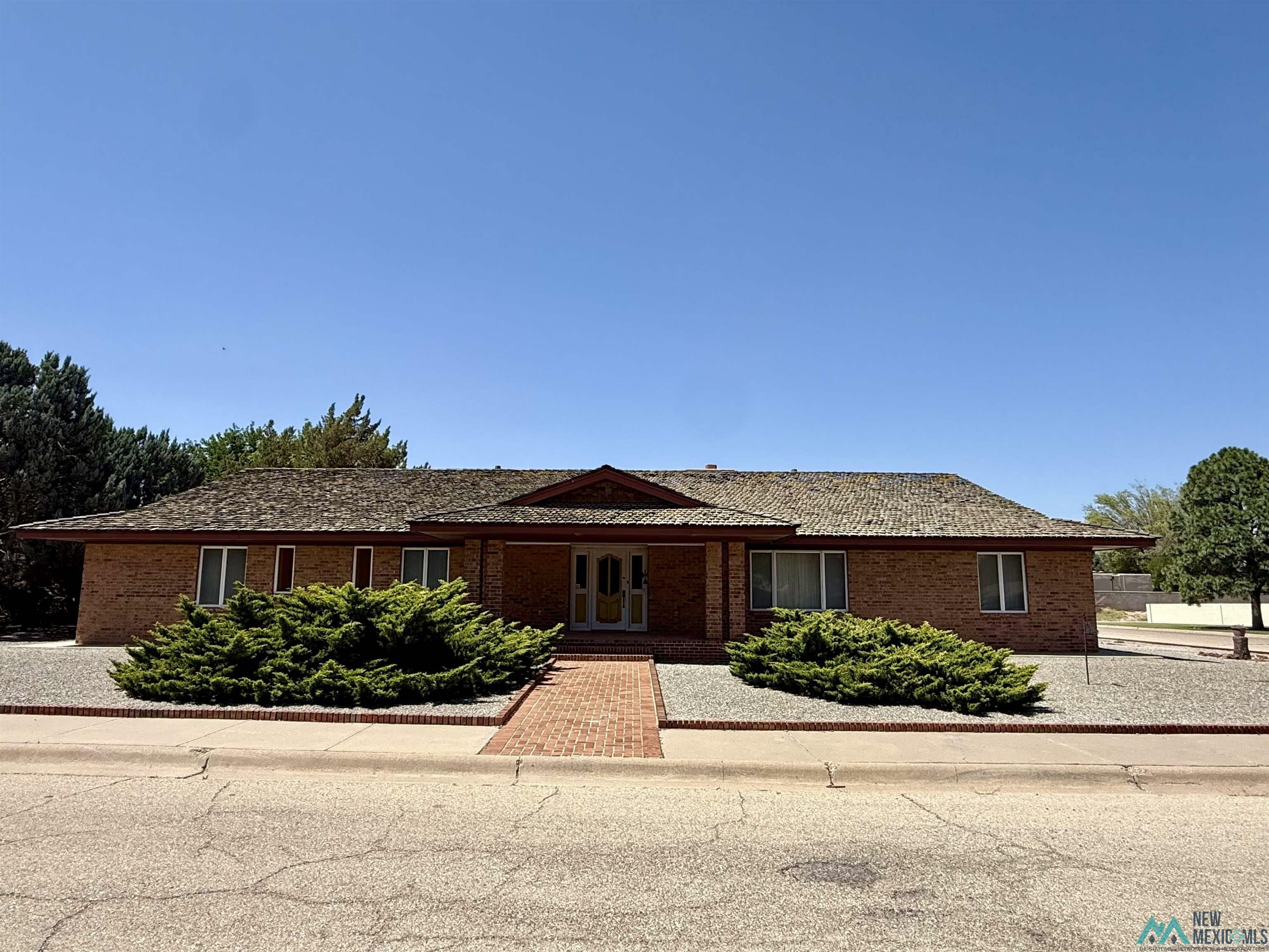 Property Photo: 2400 W Loma Drive NM 88210
