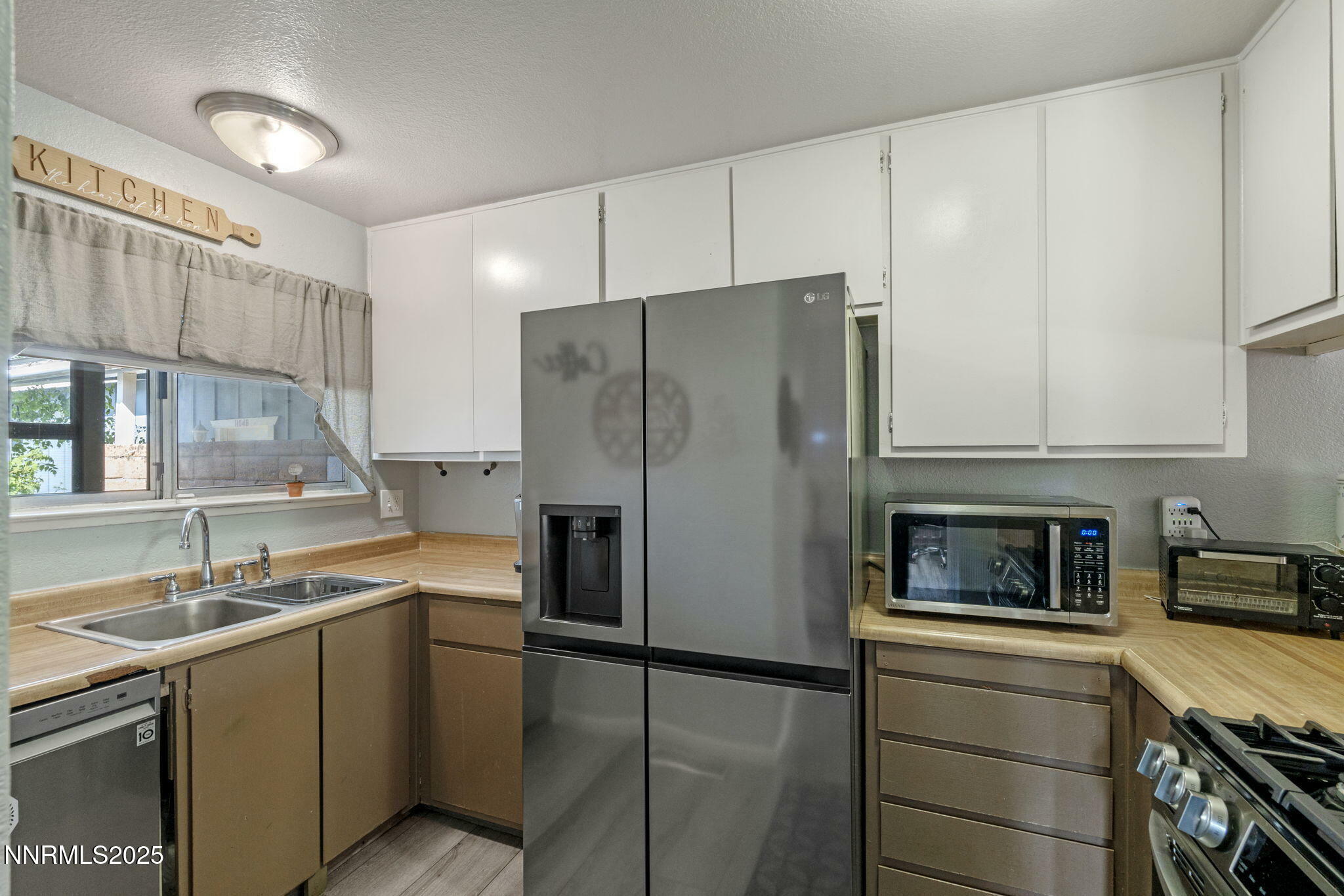 Property Photo: 11050 Zeolite Drive NV 89506