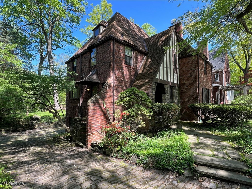 Property Photo:  16215 Oakhill Road  OH 44112 