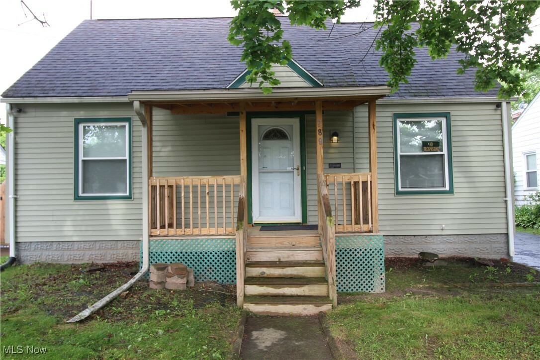 Property Photo:  789 Meadowbrook Avenue SE  OH 44484 