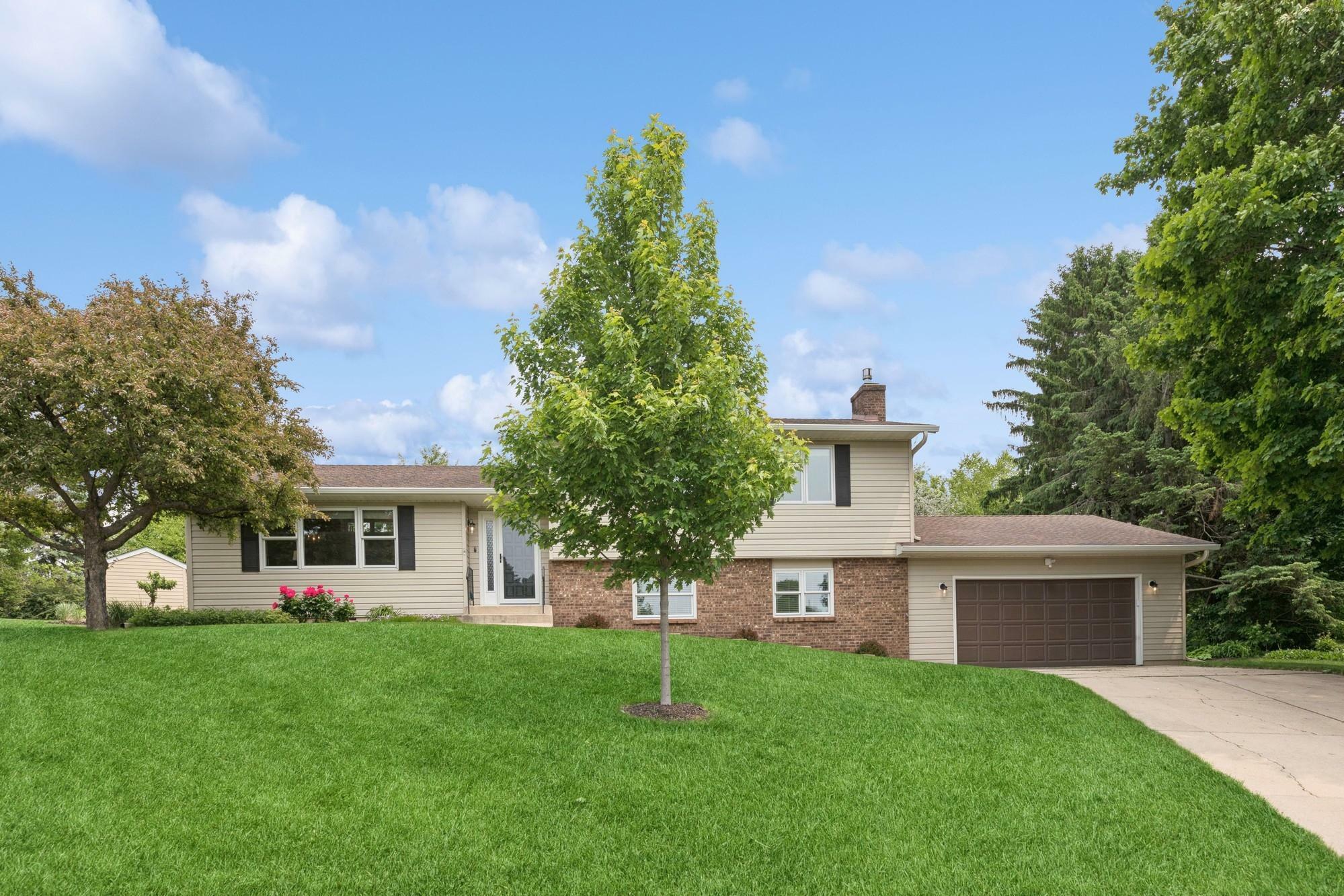 1420 Pioneer Court  Northfield MN 55057 photo