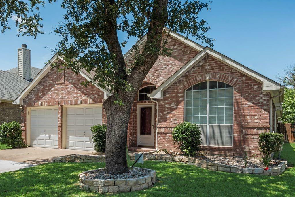 Property Photo: 4825 Salmon Run Way TX 76137