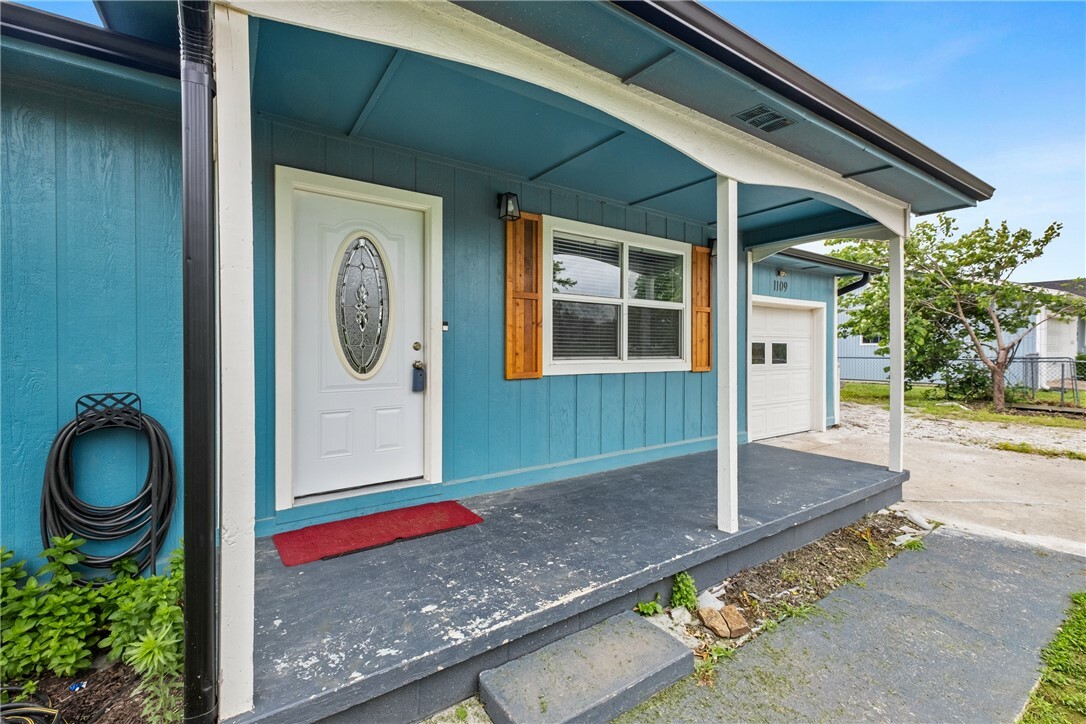 Property Photo: 1109 Little Flock Drive AR 72756