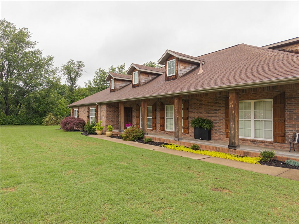 502 Oakwood Street  Lowell AR 72745 photo