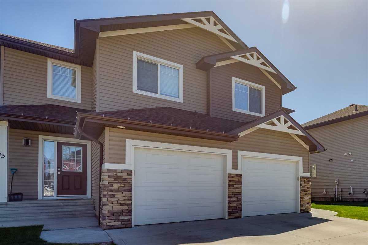 Property Photo:  53 Carlson Place  AB T4P 0M3 