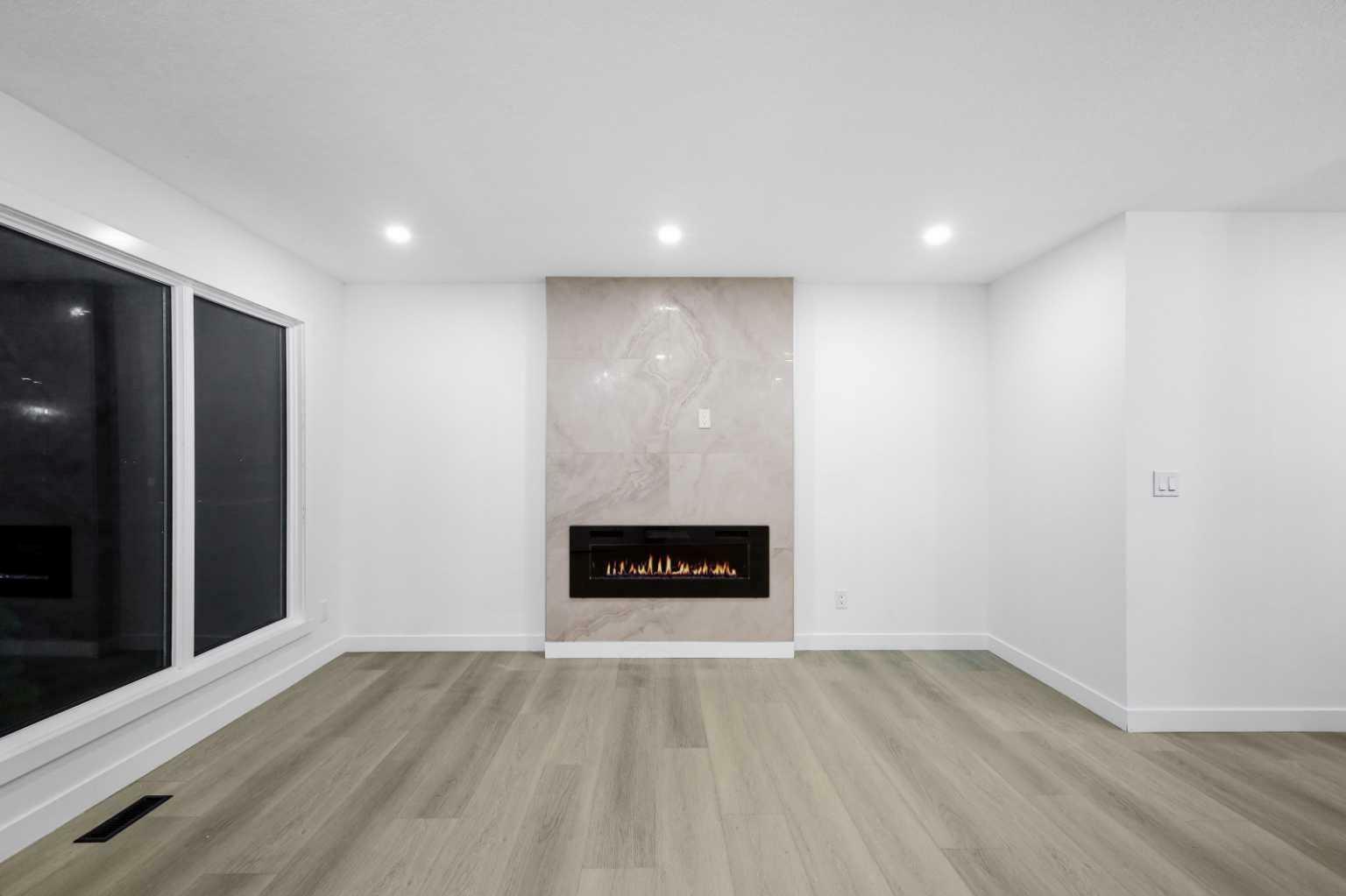 Property Photo: 7915 Huntington Street NE AB T2K 5B7
