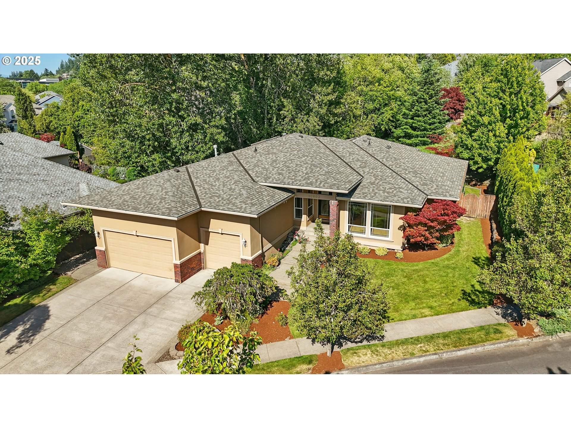 Property Photo:  10802 SE Happy Valley Dr  OR 97086 
