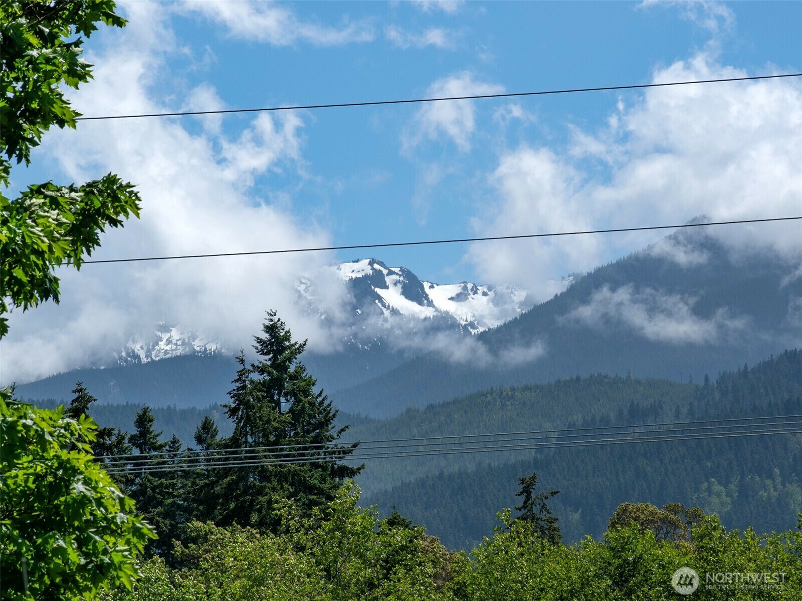 Property Photo: 1029 W Fountain Street WA 98363