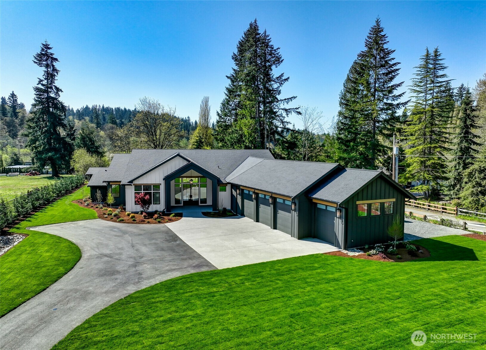 Property Photo: 11017 164th Avenue SE WA 98059