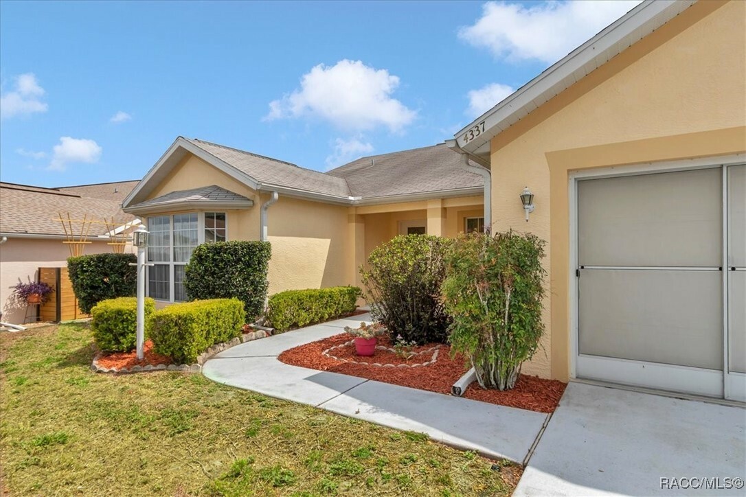 Property Photo: 4337 N Bacall Loop FL 34465