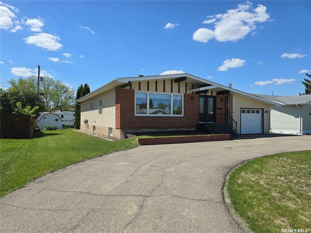 1002 Desmond Street  Grenfell SK S0G 2B0 photo