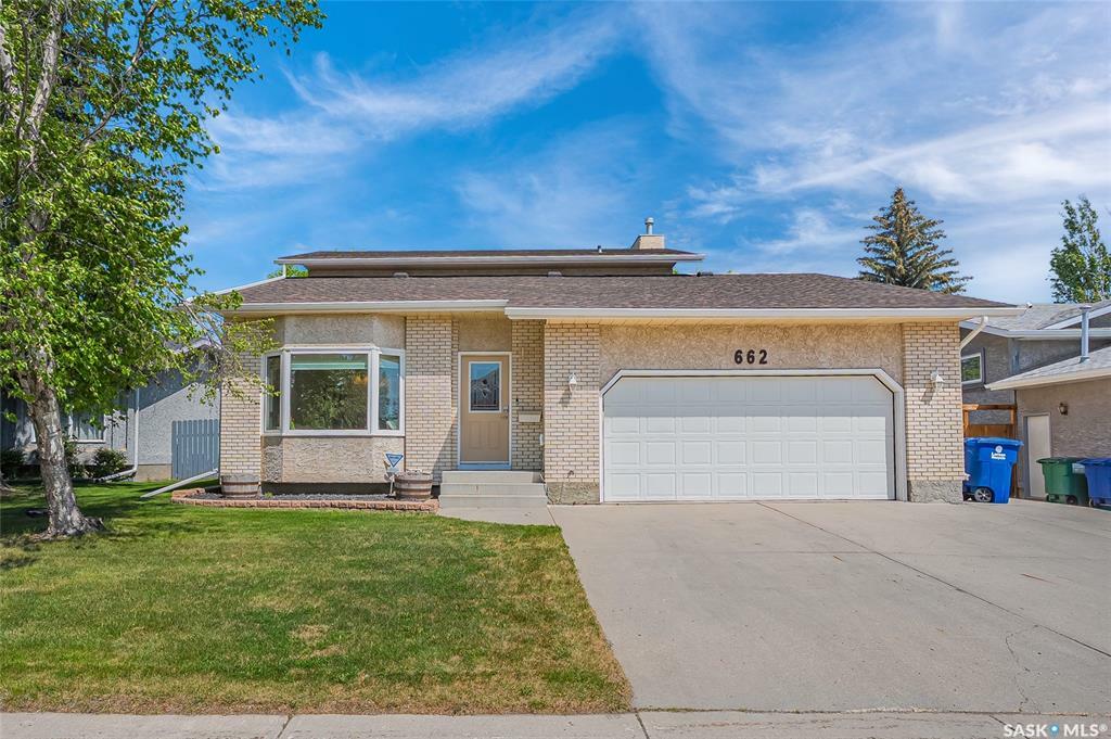 Photo de la propriété:  662 Whiteswan Drive  SK S7K 8A3 