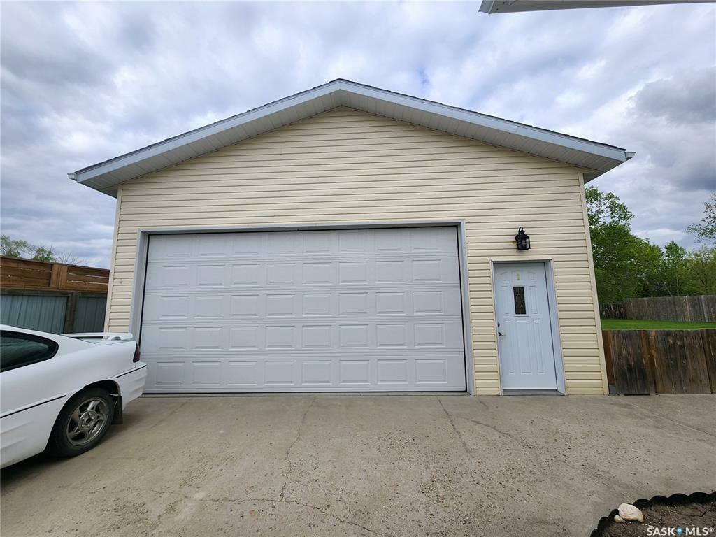 Photo de la propriété: 225 3rd Street SK S0C 1X0