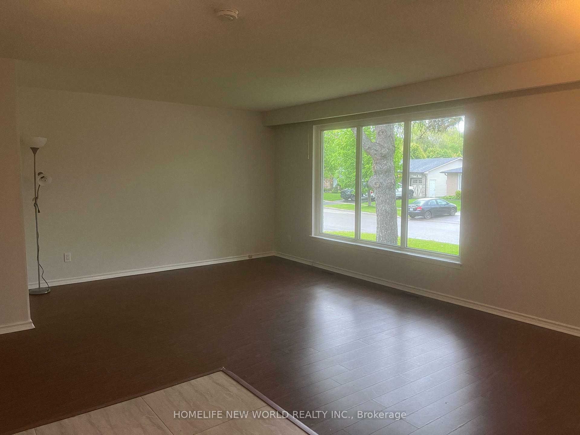 Property Photo: 10 Turnbull Road W Main ON L1S 2X1