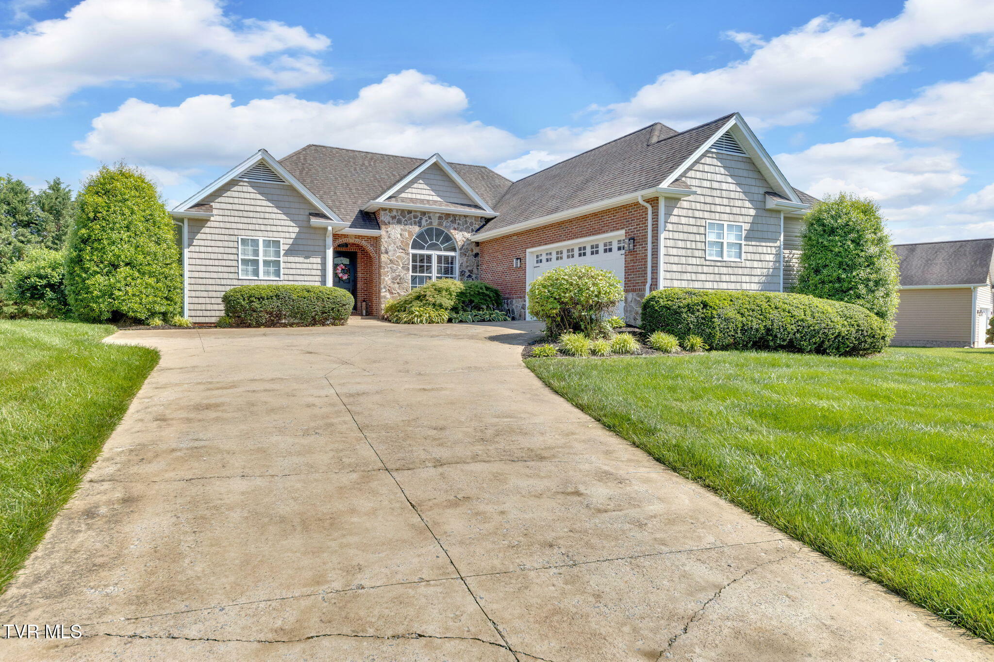 Property Photo: 1005 Rachels Way TN 37686