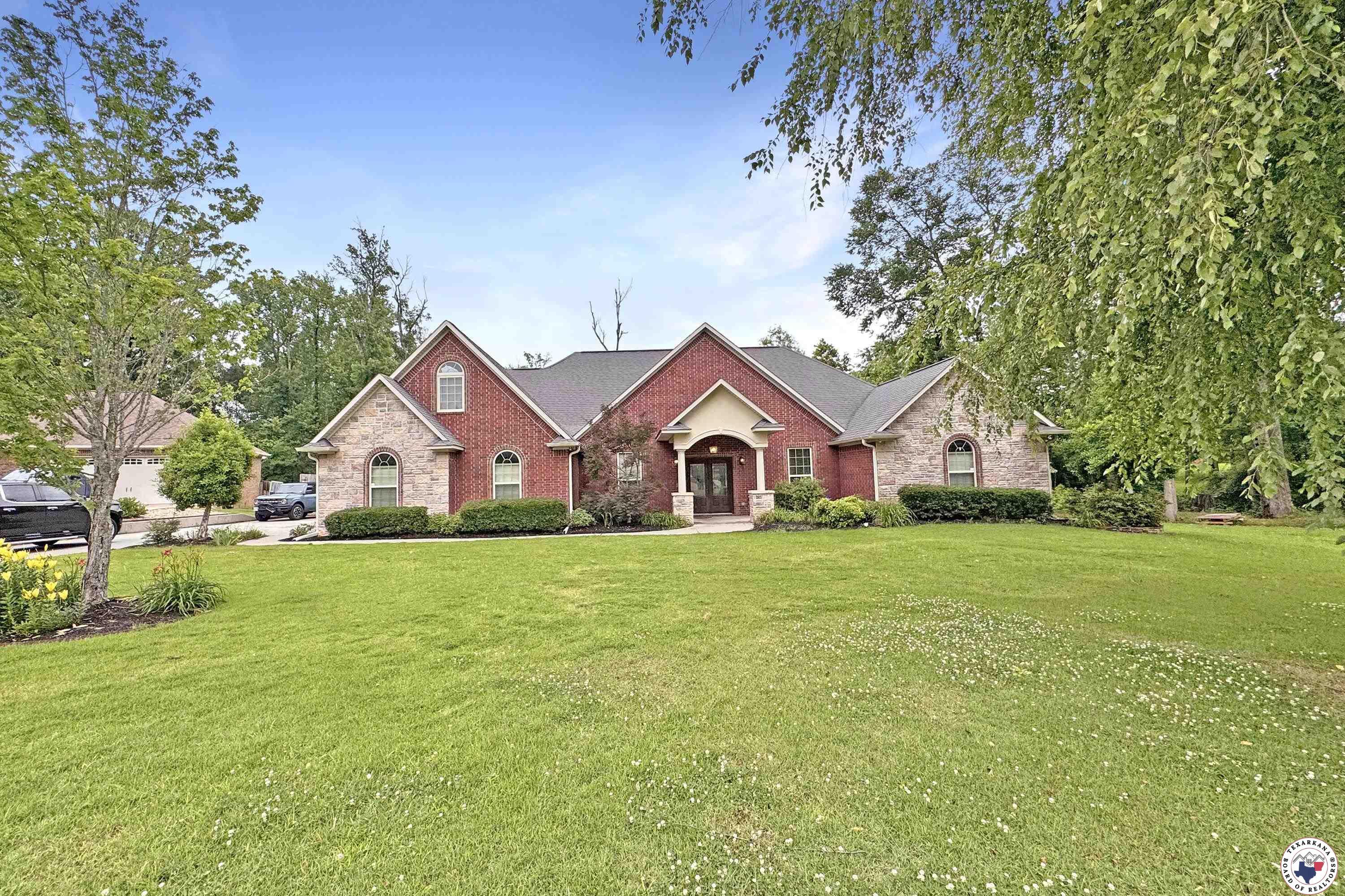 Property Photo: 7 Coppercreek Cir TX 75503