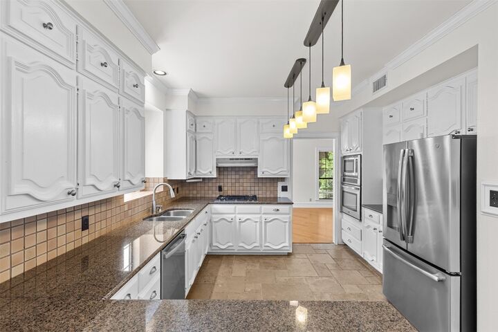 Property Photo: 7009 Quill Leaf Cove TX 78750