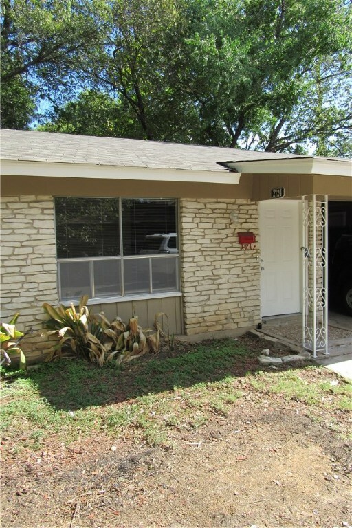 Property Photo: 2724 Saint Edwards Circle A TX 78704