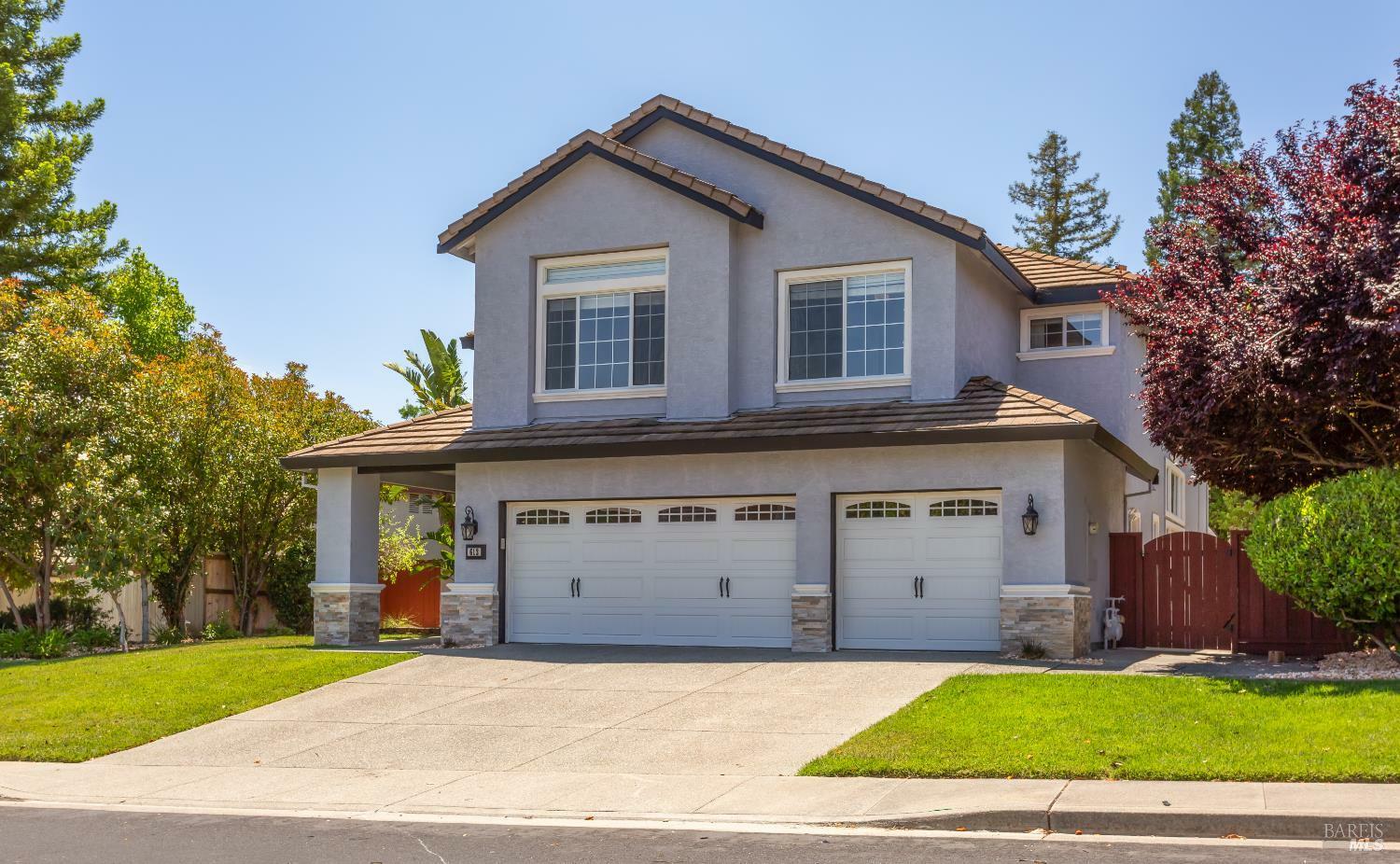 612 Hillcrest Circle  Vacaville CA 95688 photo