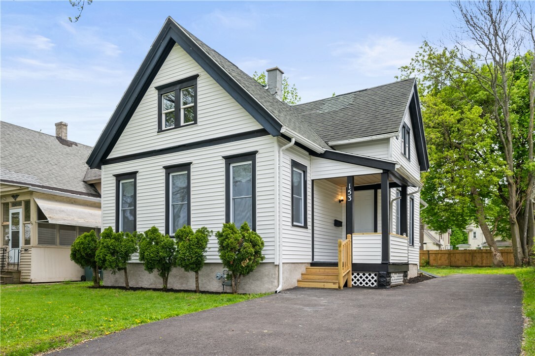 Property Photo: 153 Avenue E NY 14621