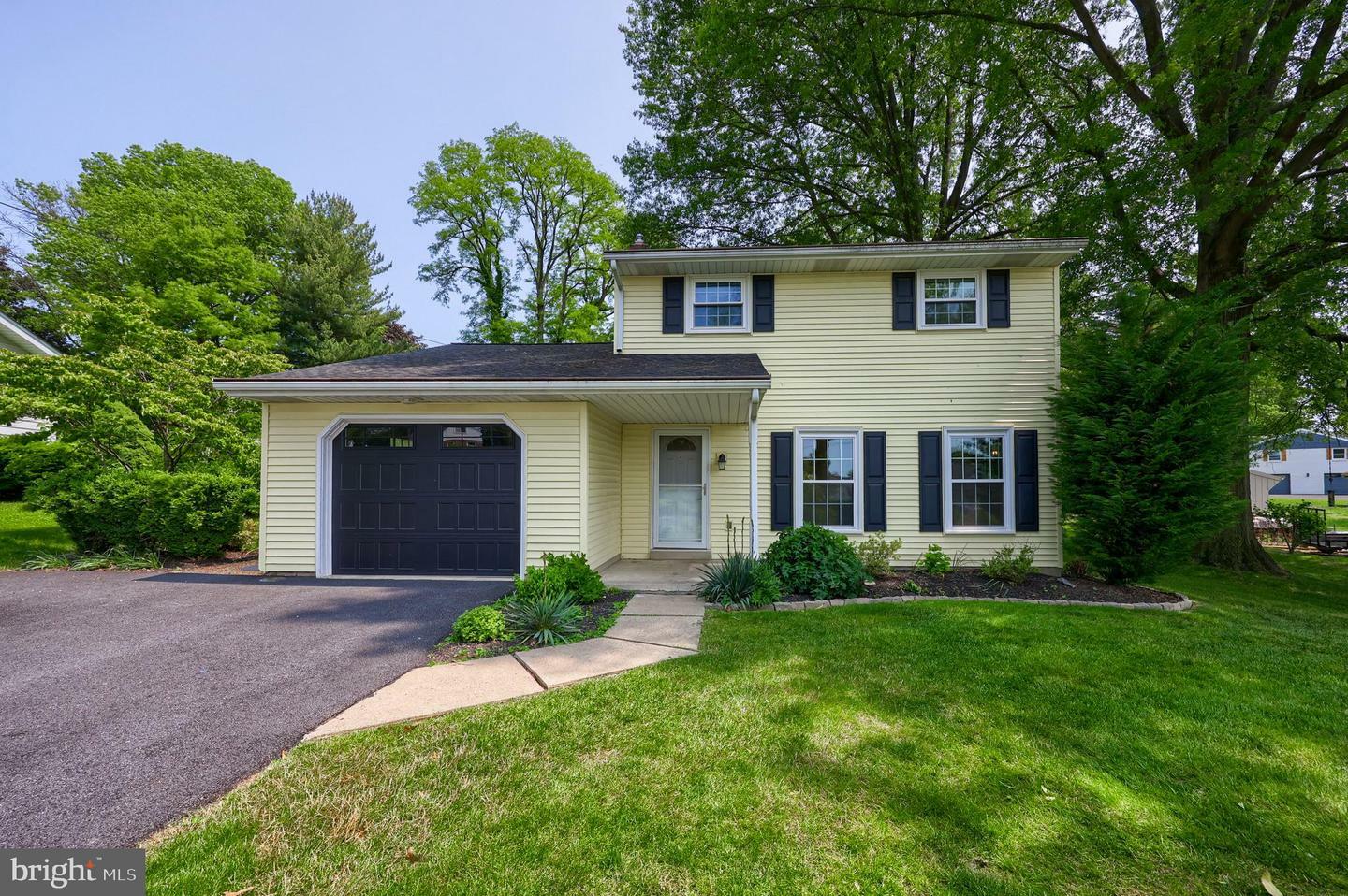 Property Photo: 283 Whittier Lane PA 17602