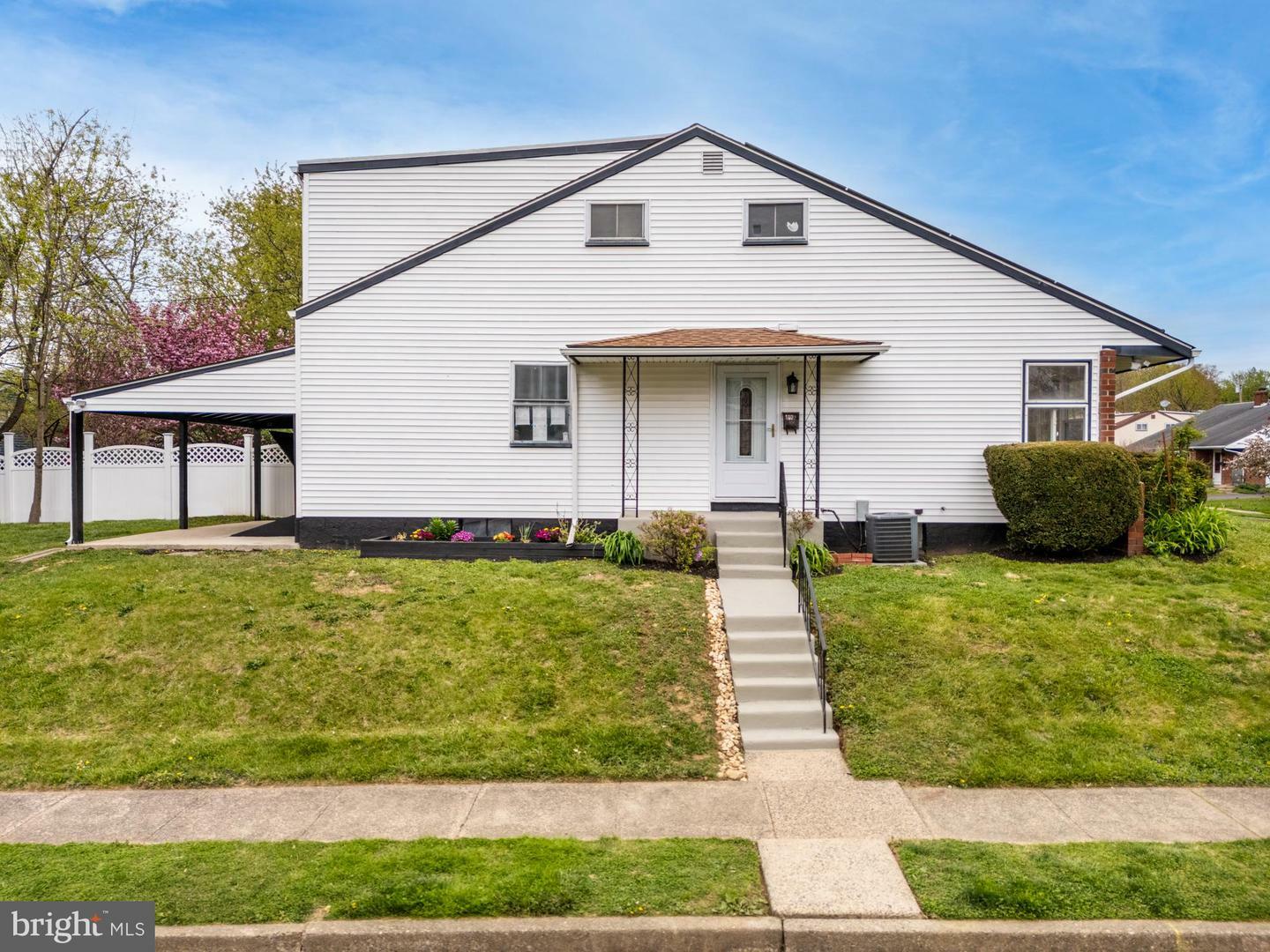 Property Photo:  1400 Arline Avenue  PA 19001 