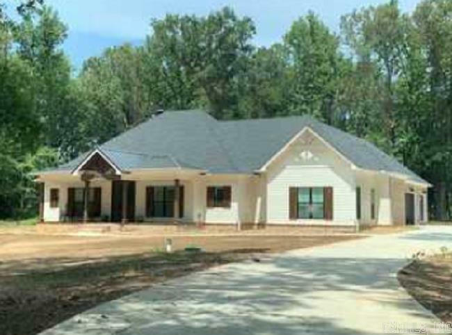 Property Photo: 3100 Southern Oaks Road AR 72032