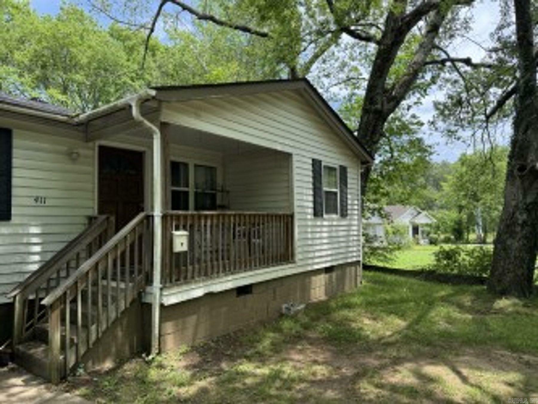 Property Photo: 411 Palmetto Street AR 71901