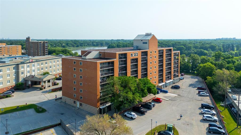 Photo de la propriété: 1720 Pembina Highway MB R3T 5T4