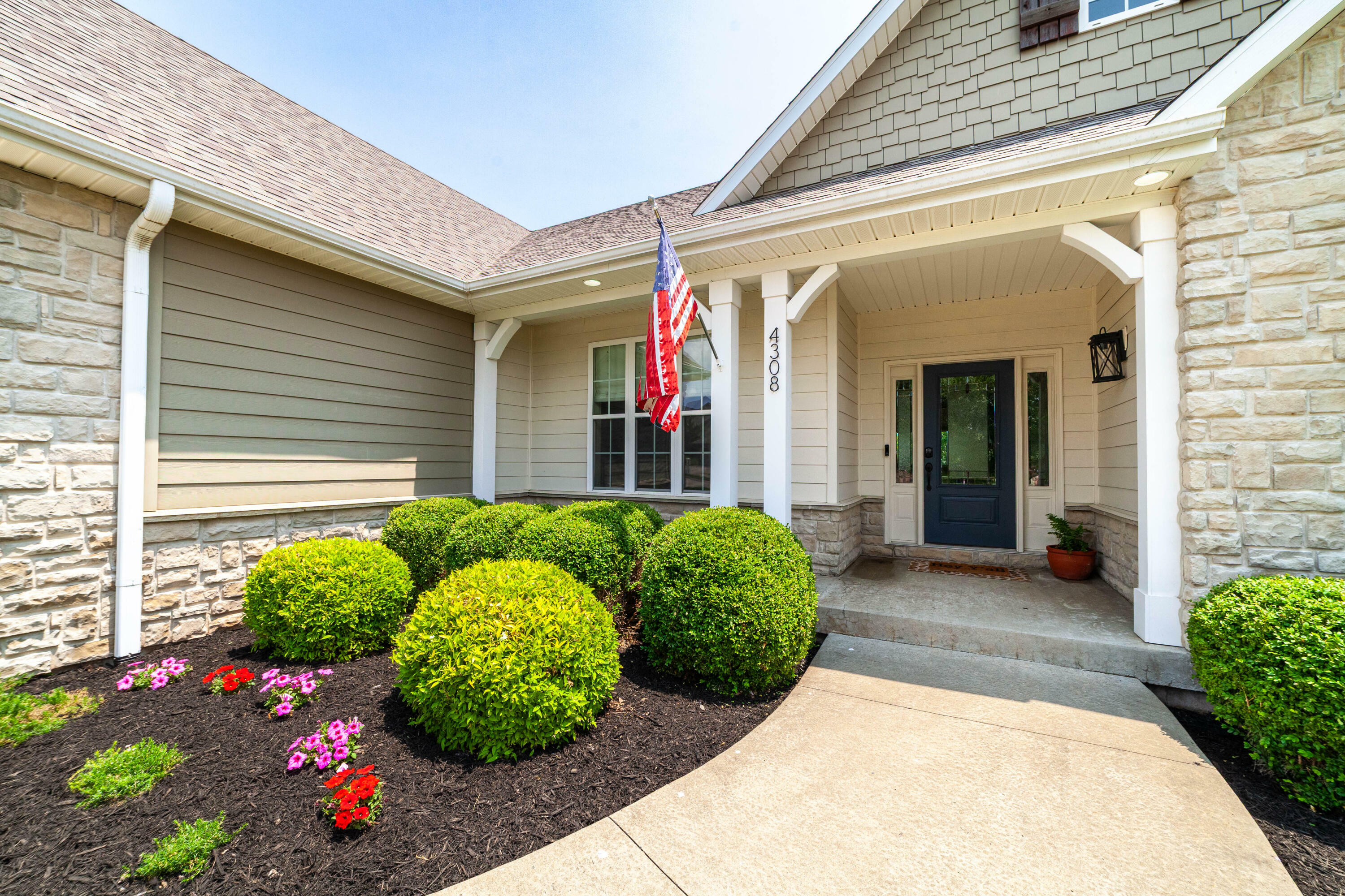 Property Photo: 4308 Silver Valley Dr MO 65203
