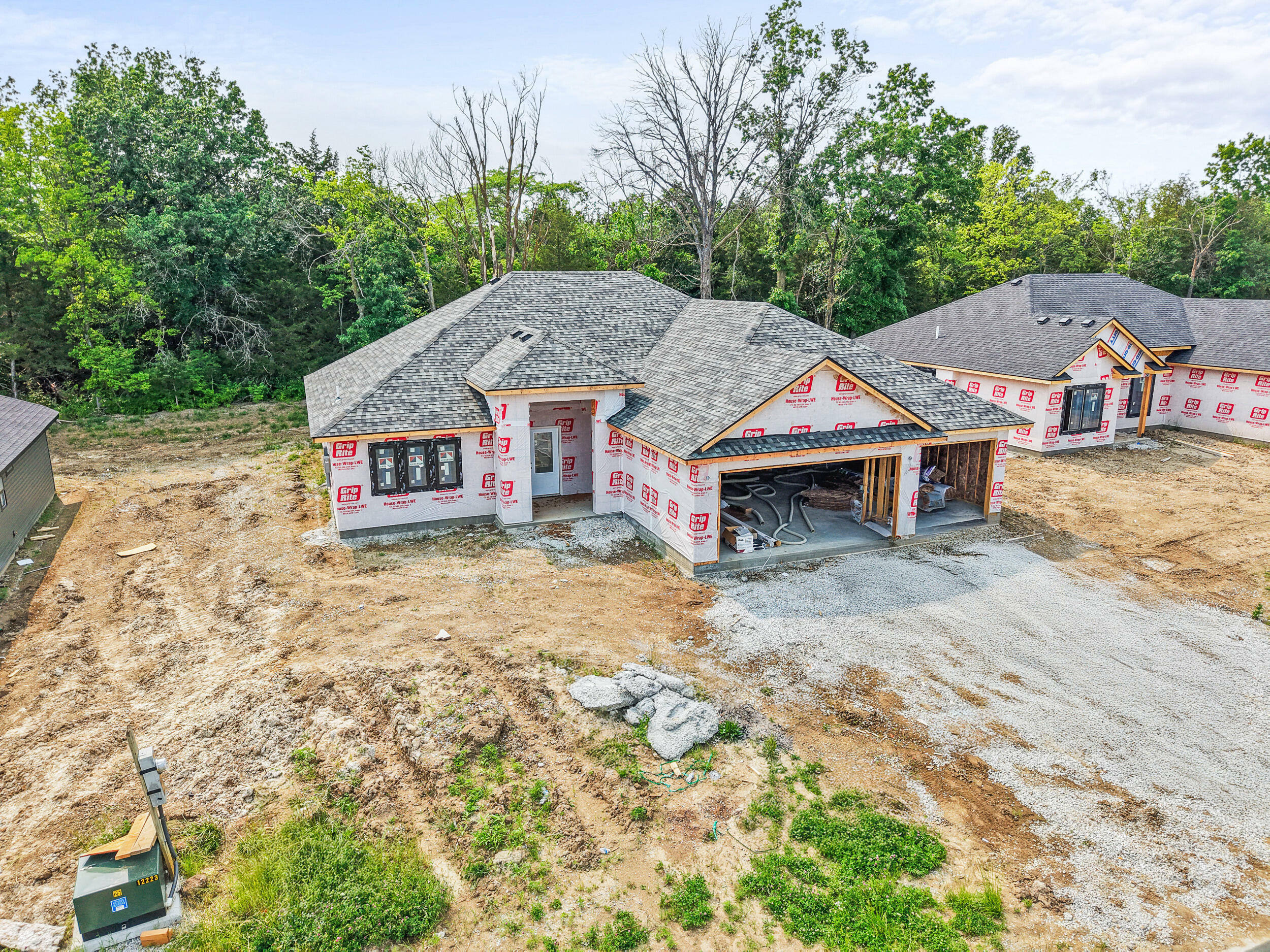 Property Photo: 5809 Harvest Leaf Dr MO 65202