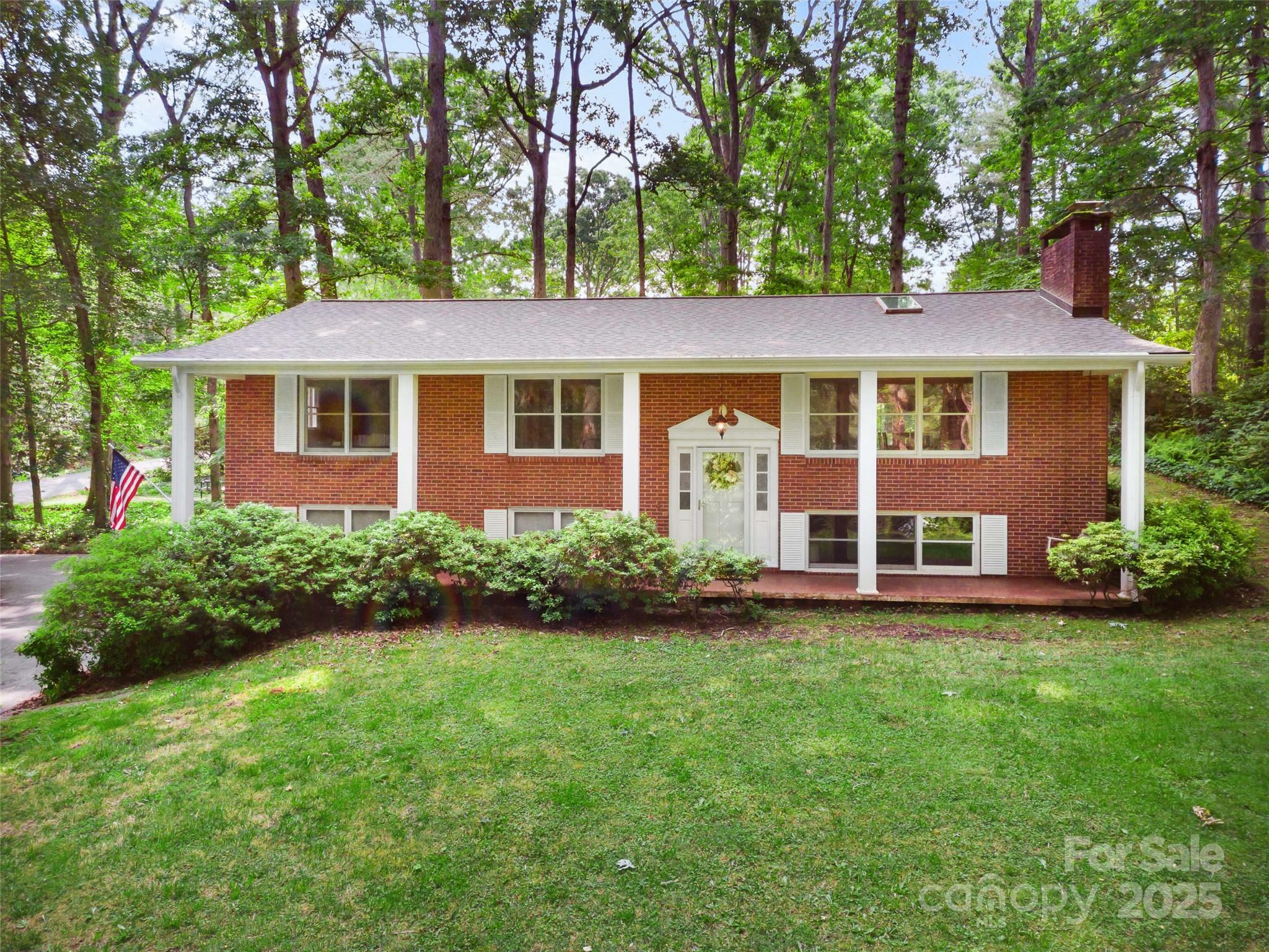 Property Photo: 251 Sherwood Lane NC 28791