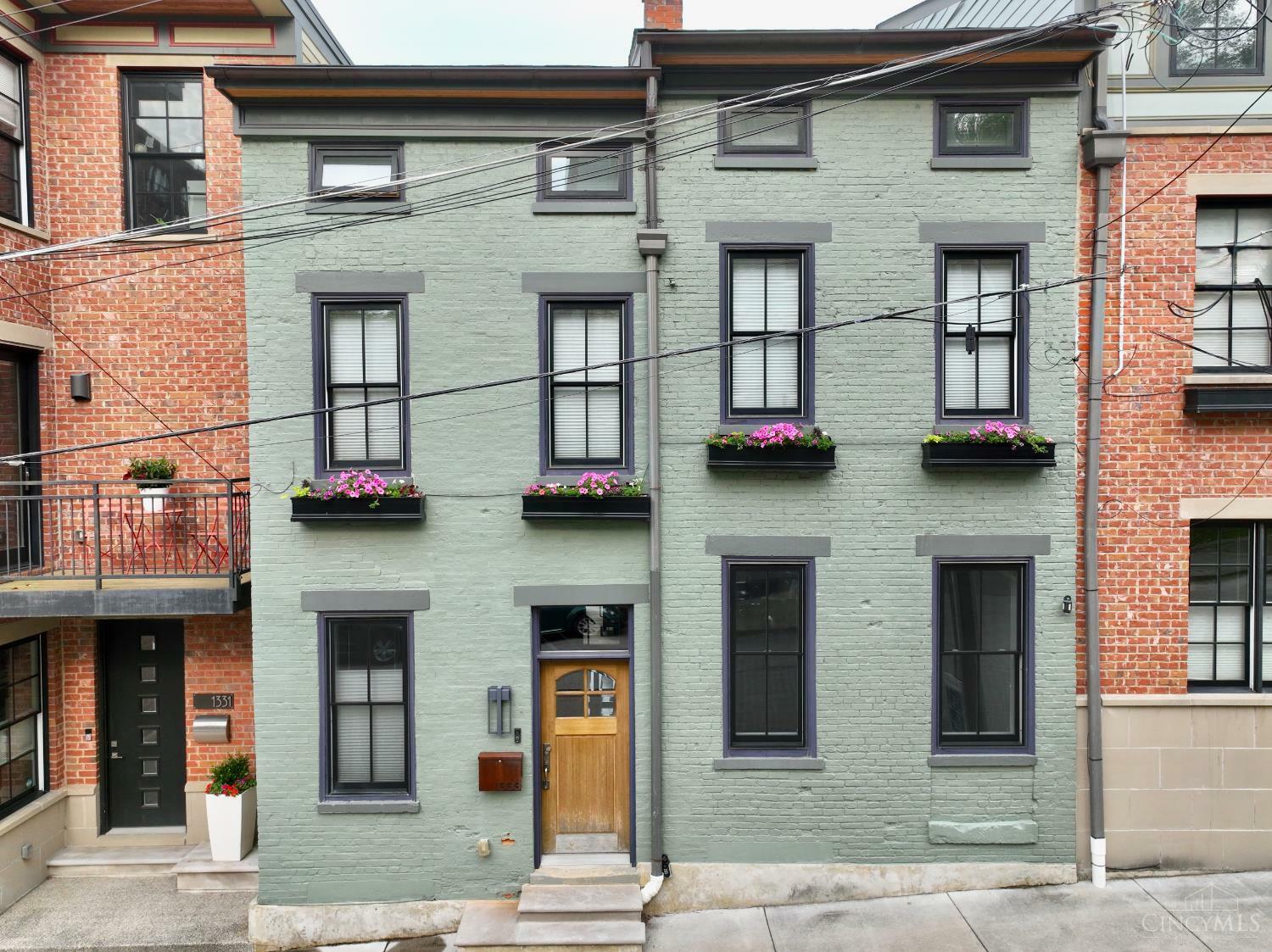 Property Photo: 1333 Pendleton Street OH 45202
