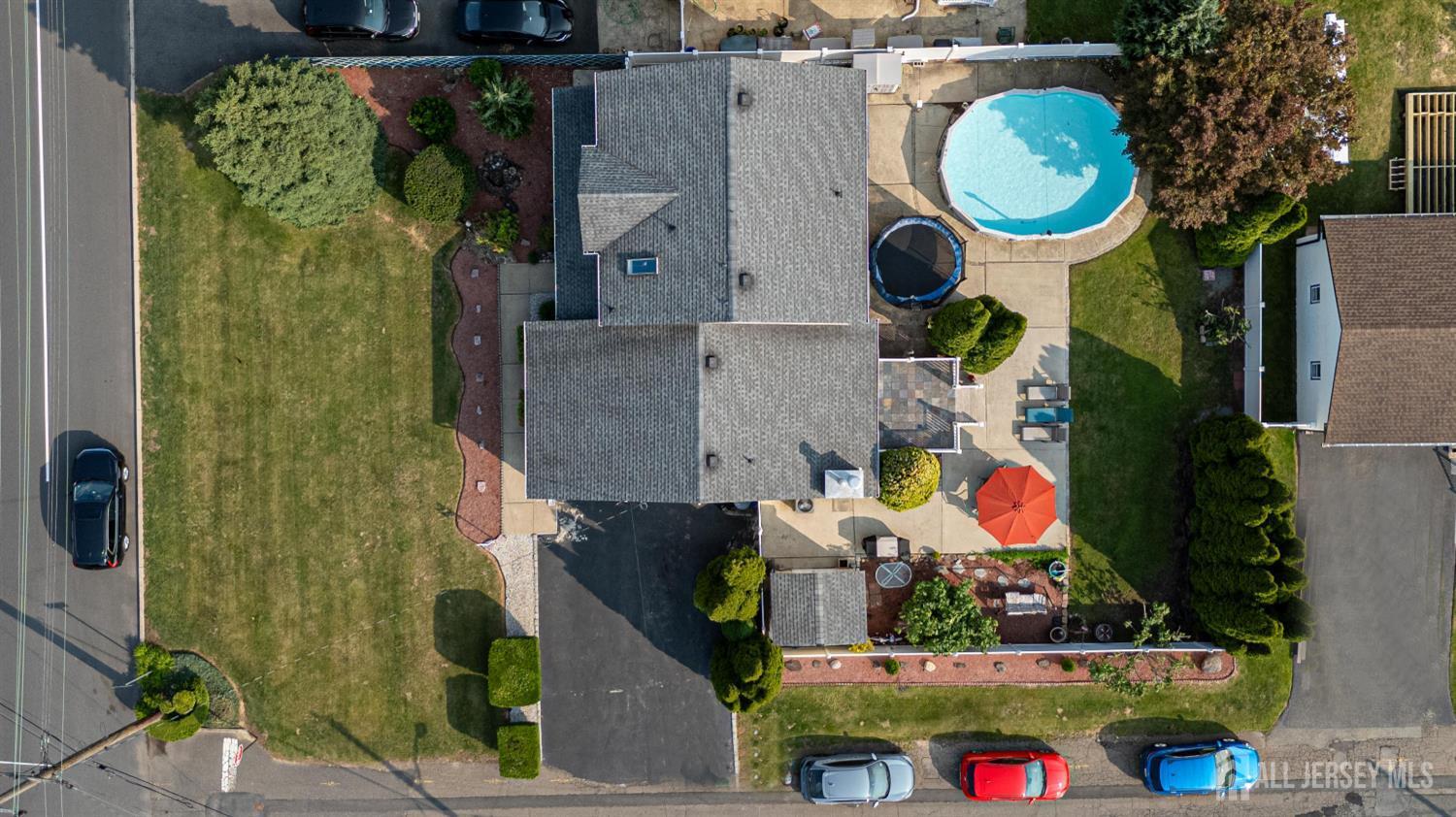Property Photo: 368 S Pine Avenue NJ 08872