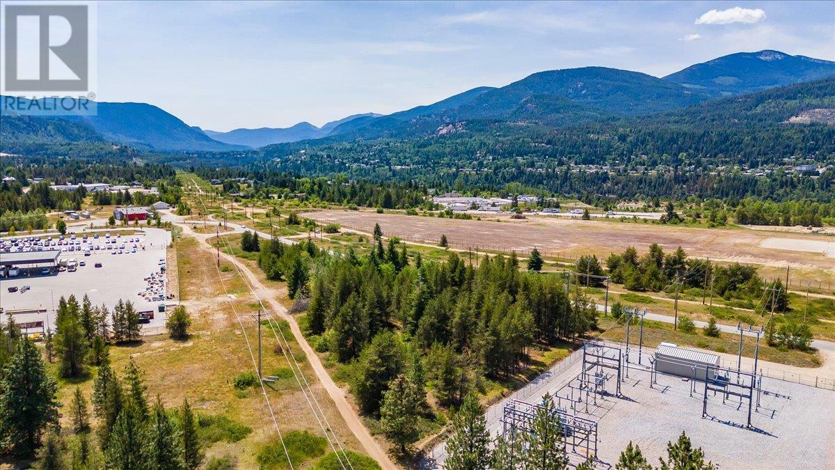 Photo de la propriété:  272 Ootischenia Road  BC V1N 4L7 